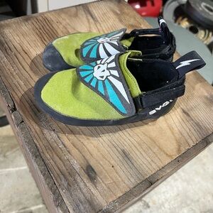 Evolv Kids Climbing Shoes